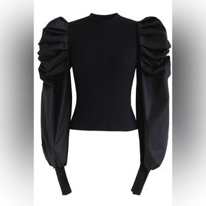 NWOT HYFVE DRAMATIC BUBBLE-SLEEVES KNIT TOP IN BLACK. SIZE S